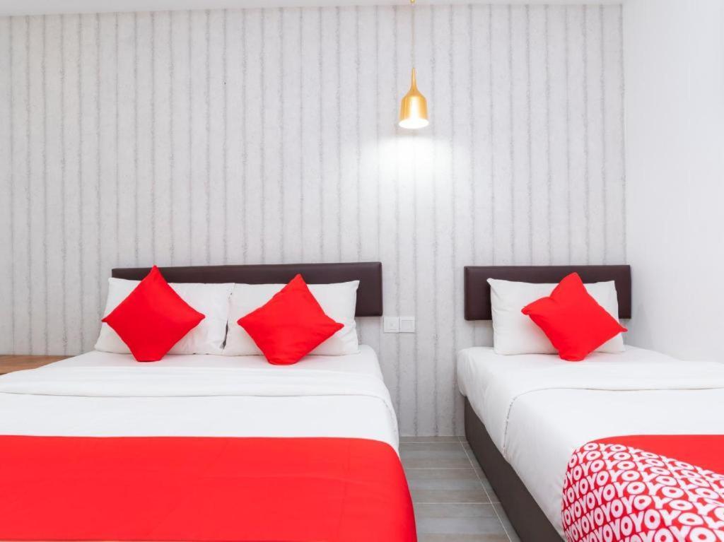 Big Big Hotel Johor Bahru Dış mekan fotoğraf